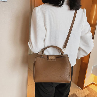 Large Capacity Simple Stylish Good Texture  Bag