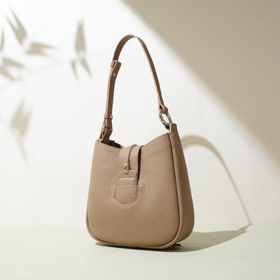 Large Capacity Commuter Soft Leather Handbag
