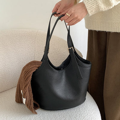 Idle Style Fashion Light Retro Pu Soft Leather Bag
