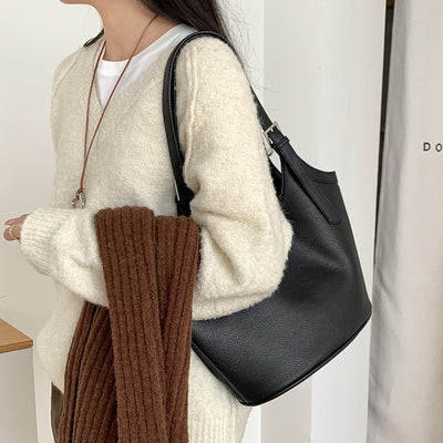 Idle Style Fashion Light Retro Pu Soft Leather Bag