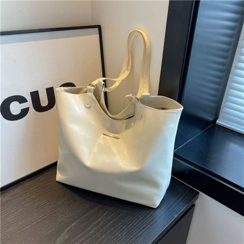 Fashionable Large-capacity One-shoulder  Bag