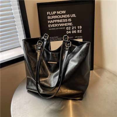 Fashionable Large-capacity One-shoulder  Bag